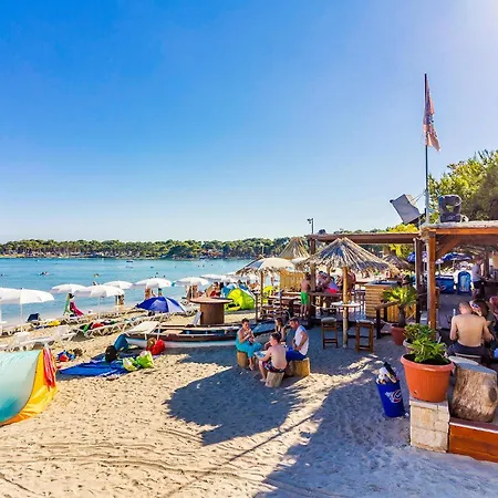 Gorgeous In With Wifi Apartman